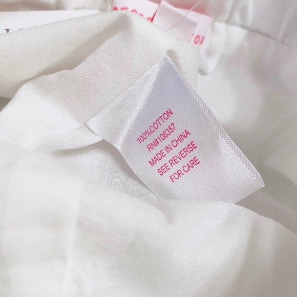 White Embroidered Strawberry Print Lace Shorts - Picture 5 of 5